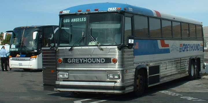 2758 Greyhound Americruiser MC-12 2932